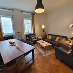 Central Graz Apartments By Payman Club